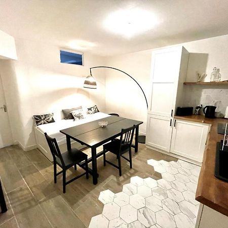 Joli T4 Renove Climatise Entre St Charles/Le Vieux-Port Lejlighed Marseille Eksteriør billede